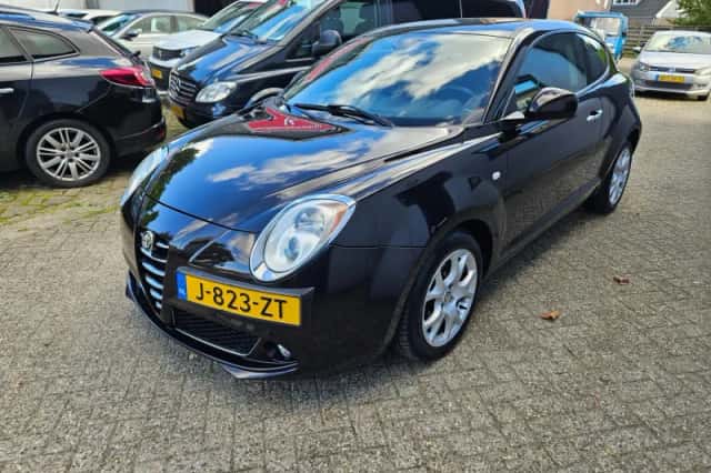 Alfa Romeo MiTo (2010) thumbnail 2