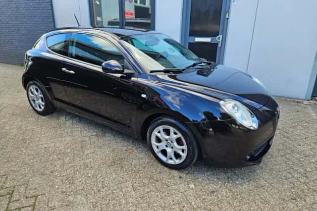 Alfa Romeo MiTo (2010) thumbnail 3