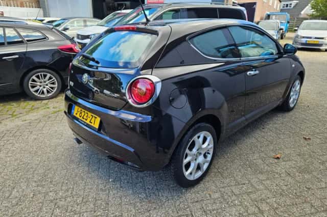Alfa Romeo MiTo (2010) thumbnail 6