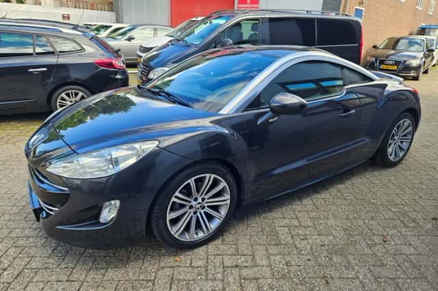 Peugeot RCZ (2010) thumbnail 4
