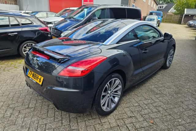 Peugeot RCZ (2010) thumbnail 6