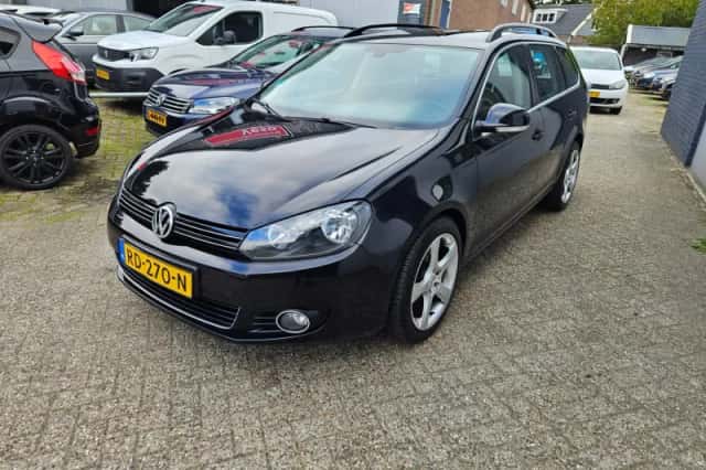 Volkswagen Golf (2013) thumbnail 2