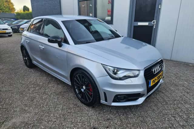 Audi A1 (2012) thumbnail 1