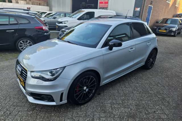 Audi A1 (2012) thumbnail 5