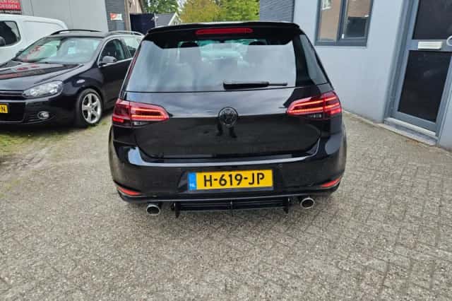 Volkswagen Golf (2013) thumbnail 5