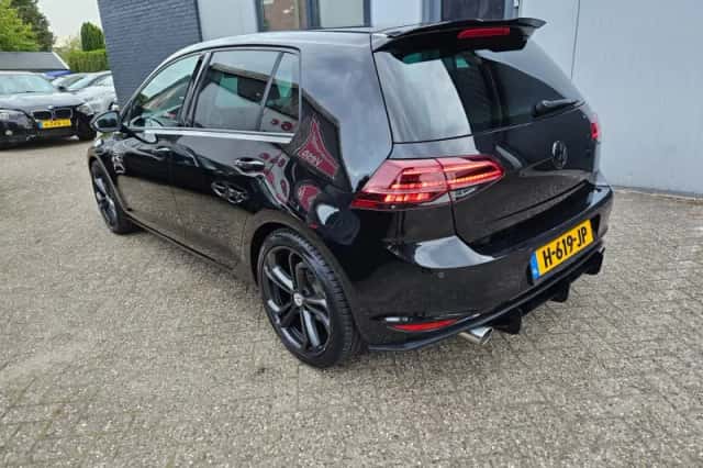 Volkswagen Golf (2013) thumbnail 6