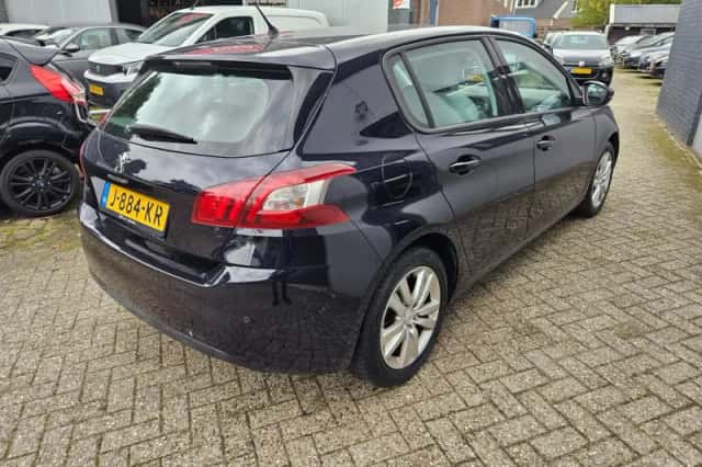 Peugeot 308 (2013) thumbnail 6