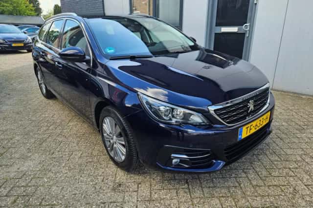 Peugeot 308 (2018) thumbnail 1