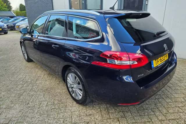 Peugeot 308 (2018) thumbnail 5