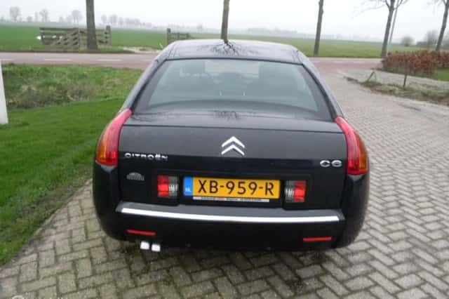 Citroën C6 (2007) thumbnail 2