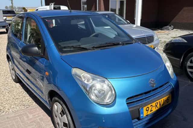 Suzuki Alto (2011) thumbnail 1
