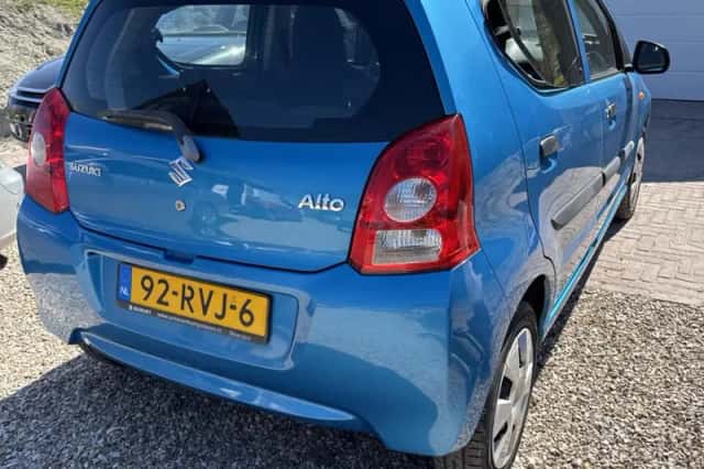 Suzuki Alto (2011) thumbnail 2