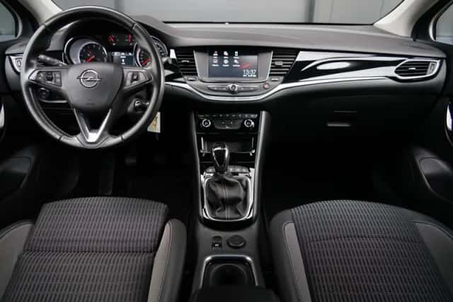 Opel Astra Sports Tourer (2021) thumbnail 4