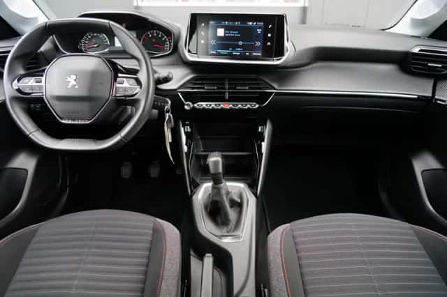 Peugeot 208 (2022) thumbnail 4