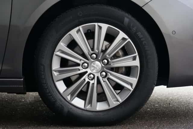 Peugeot 308 (2020) thumbnail 3