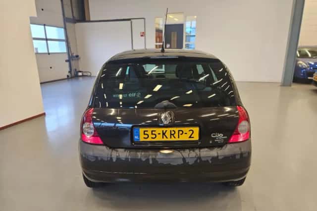 Renault Clio (2002) thumbnail 5