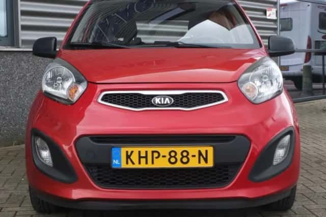 Kia Picanto (2014) thumbnail 2
