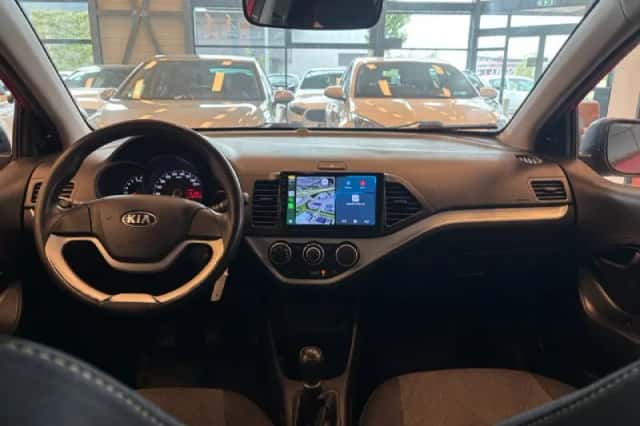 Kia Picanto (2014) thumbnail 3
