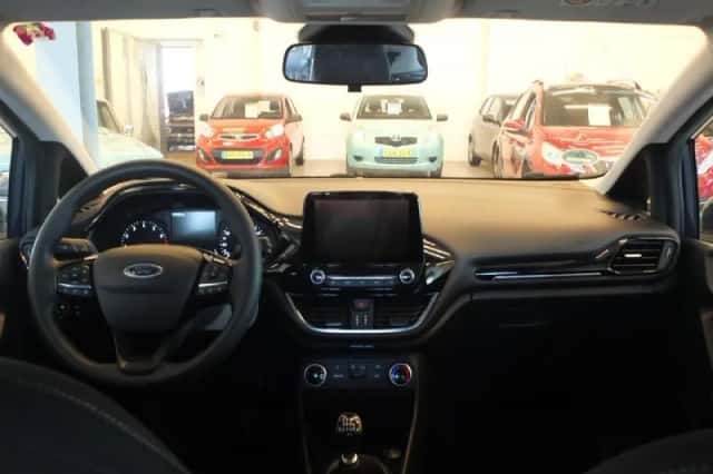Ford Fiesta (2020) thumbnail 3