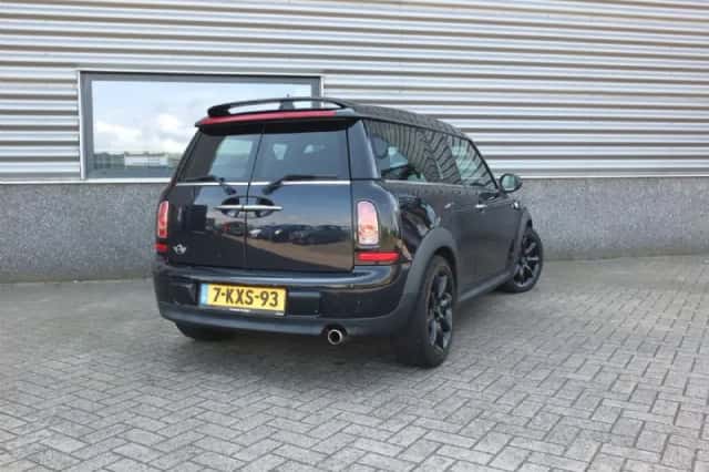 MINI Clubman (2012) thumbnail 2