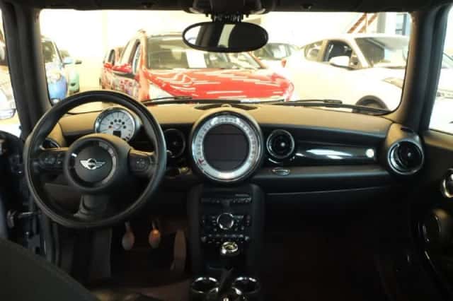 MINI Clubman (2012) thumbnail 3