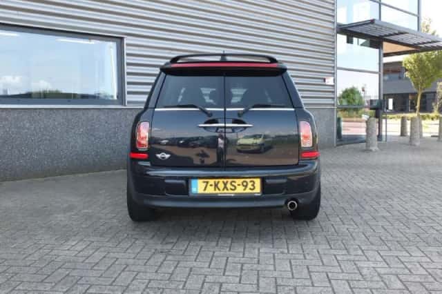 MINI Clubman (2012) thumbnail 6