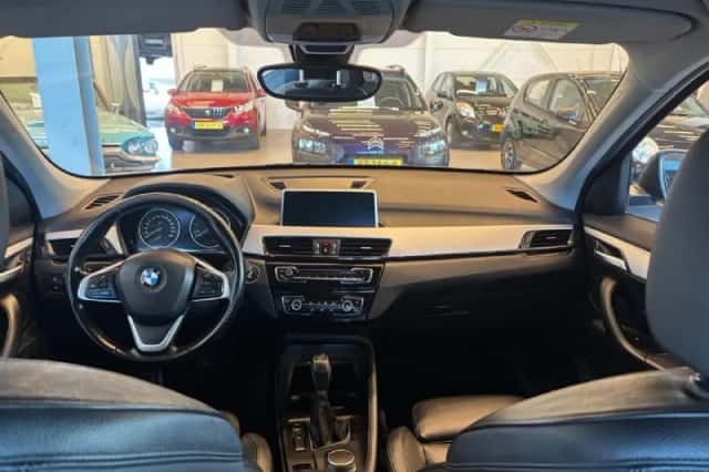 BMW X1 (2017) thumbnail 3