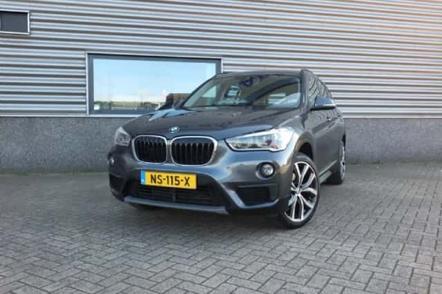 BMW X1 (2017) thumbnail 4