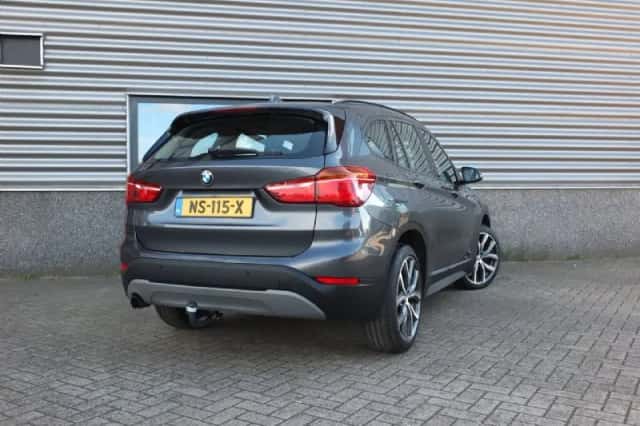 BMW X1 (2017) thumbnail 5