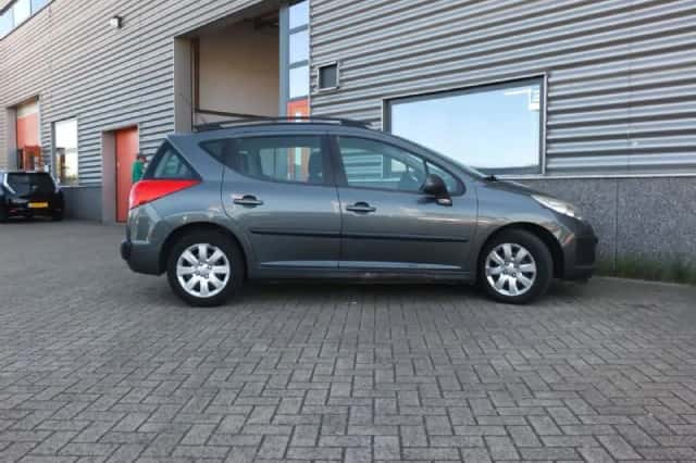 Peugeot 207 (2007) thumbnail 6