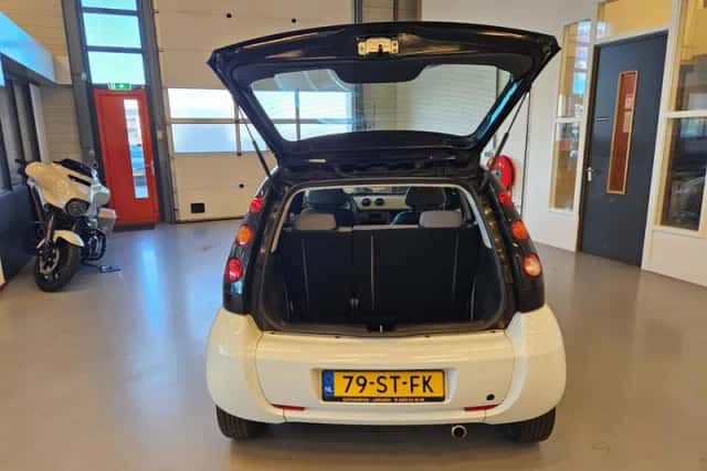 Smart ForFour (2006) thumbnail 6