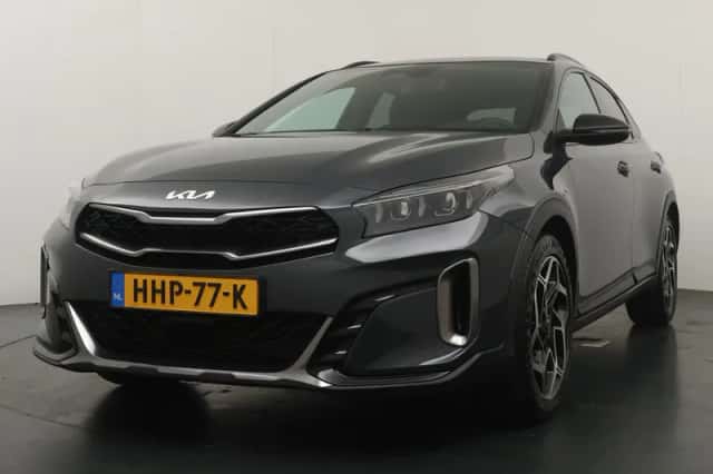Kia XCeed (2025) thumbnail 2