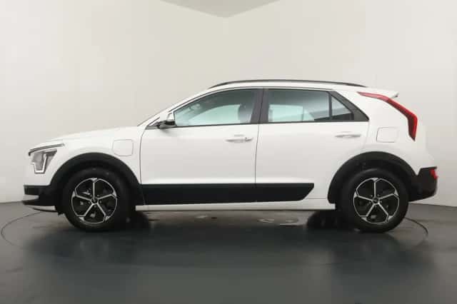 Kia Niro (2025) thumbnail 3