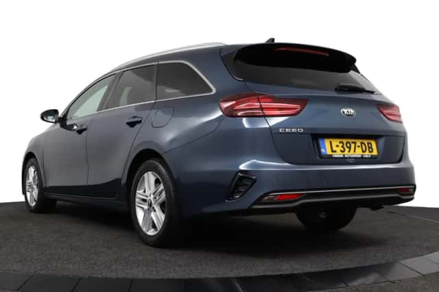 Kia Ceed (2021) thumbnail 6