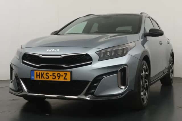 Kia XCeed (2025) thumbnail 3