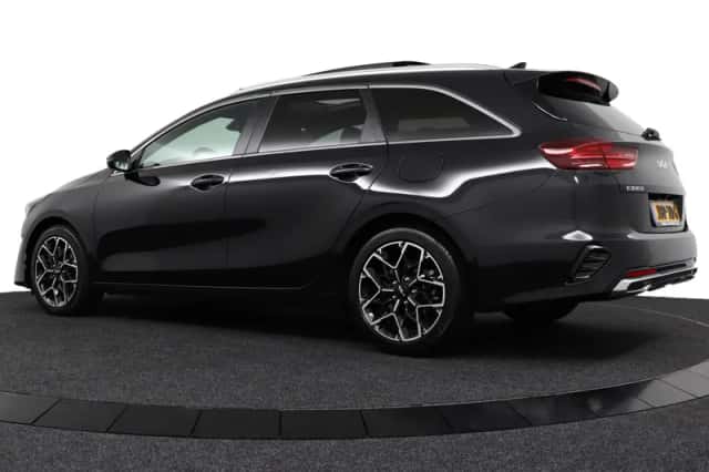 Kia Ceed (2025) thumbnail 5
