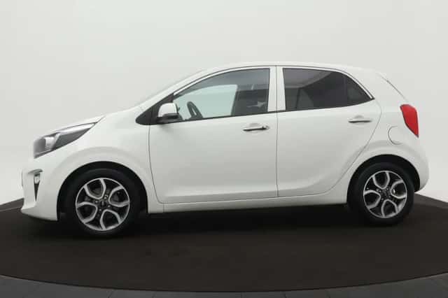 Kia Picanto (2022) thumbnail 3