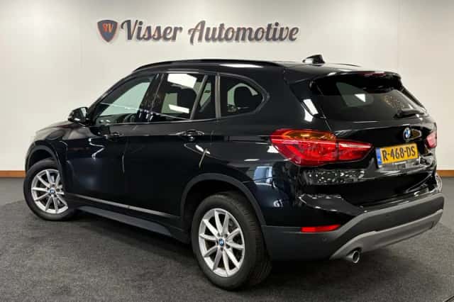 BMW X1 (2018) thumbnail 4