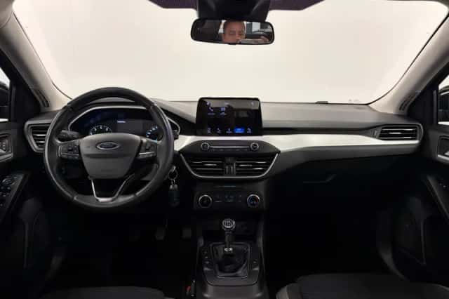 Ford Focus (2019) thumbnail 2