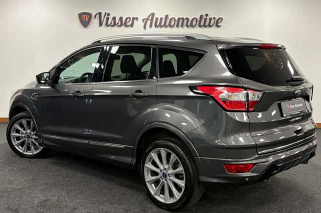 Ford Kuga (2019) thumbnail 4