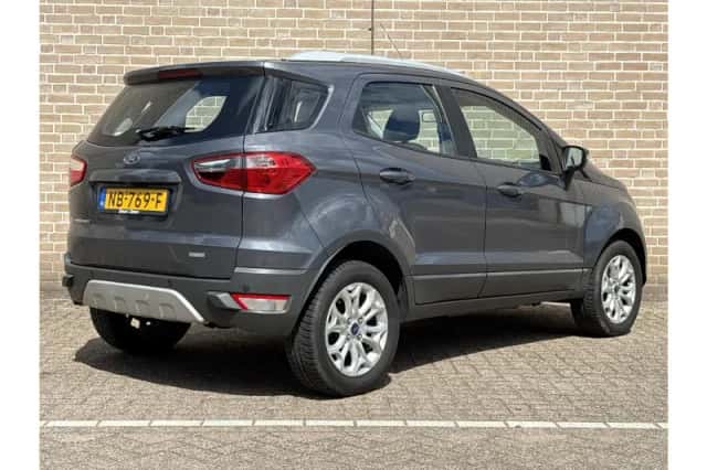 Ford EcoSport (2017) thumbnail 2