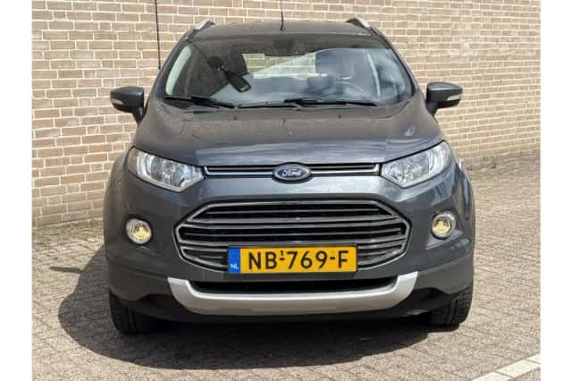 Ford EcoSport (2017) thumbnail 5