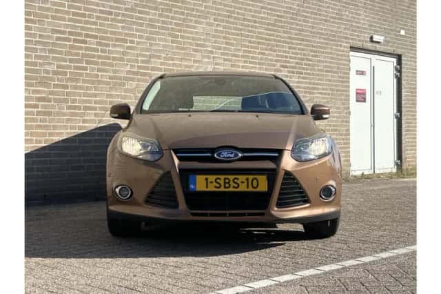 Ford Focus (2013) thumbnail 5