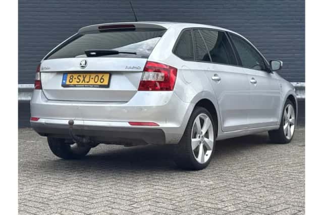 Škoda Rapid (2014) thumbnail 2