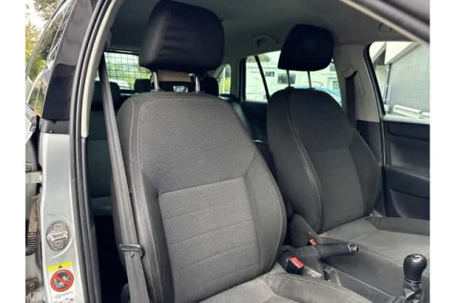 Škoda Rapid (2014) thumbnail 4