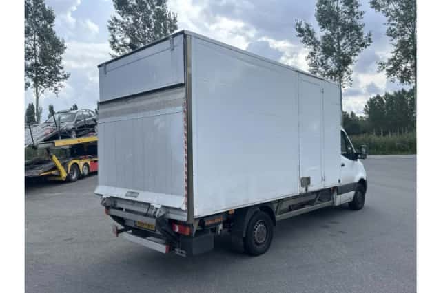 Mercedes-Benz Sprinter (2020) thumbnail 2