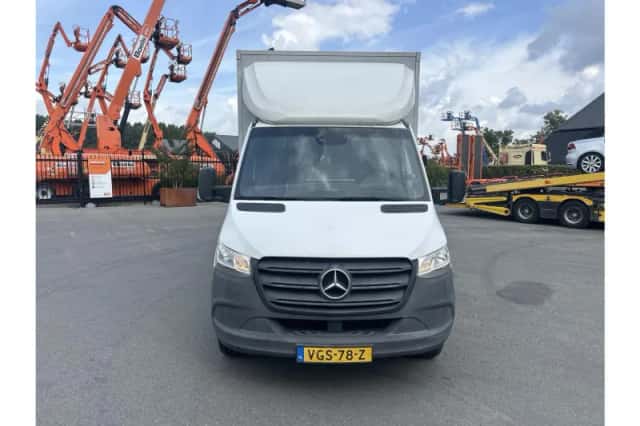 Mercedes-Benz Sprinter (2020) thumbnail 5