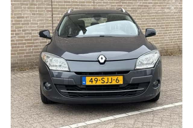 Renault Mégane (2011) thumbnail 5