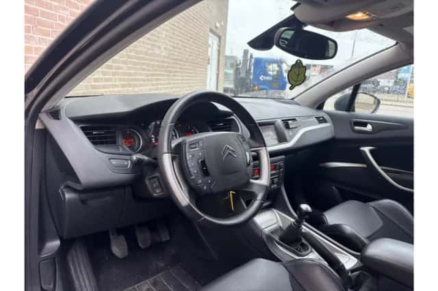 Citroën C5 (2010) thumbnail 3