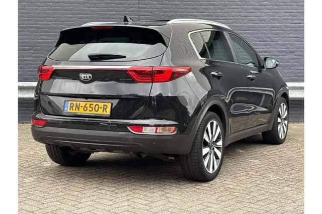 Kia Sportage (2018) thumbnail 2